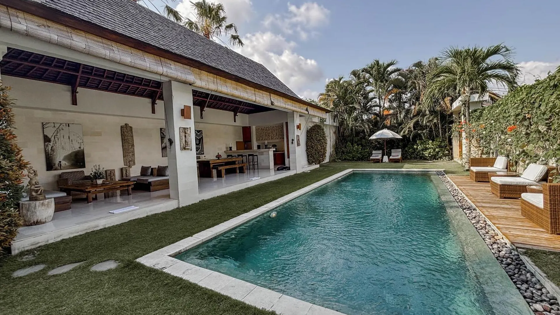Villa Chocolat Seminyak 2 Bedroom Indonesia